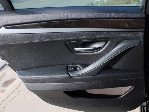 Used 2016 BMW 535d xDrive image 9