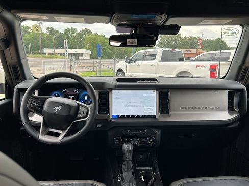 New 2026 Ford Bronco Outer Banks AWD/4WD image 16