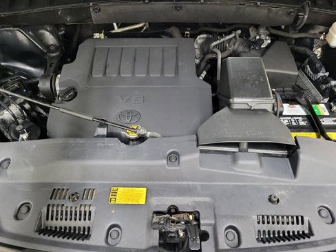 Used 2014 Toyota Highlander Limited AWD/4WD image 30