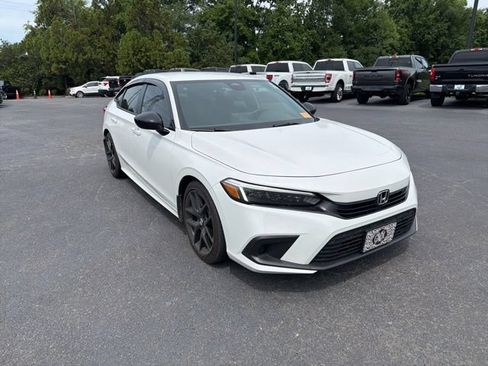 Used 2024 Honda Civic Sport image 1