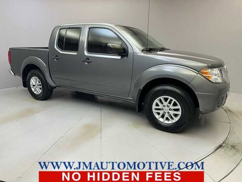 Used 2019 Nissan Frontier SV image 7