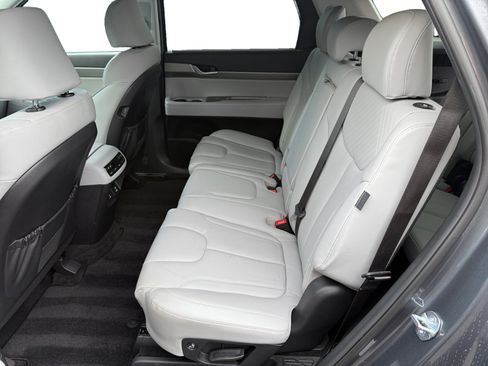 Used 2025 Hyundai Palisade SEL image 16