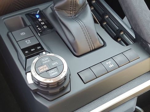 New 2026 Toyota Tacoma TRD Off-Road AWD/4WD image 32