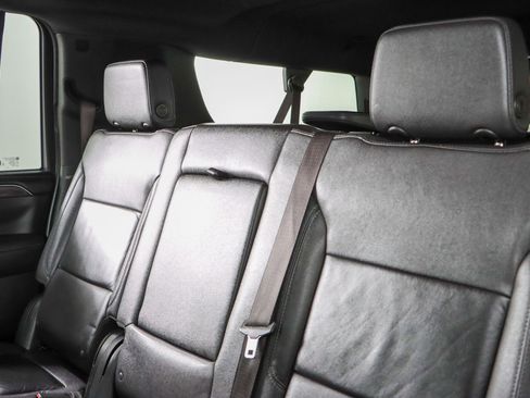 Used 2023 Chevrolet Suburban LT image 27