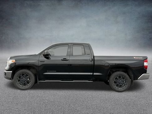 Used 2017 Toyota Tundra SR5 image 6