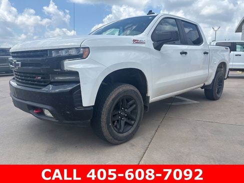Used 2021 Chevrolet Silverado 1500 LT Trail Boss w/ Convenience Package II AWD/4WD image 6