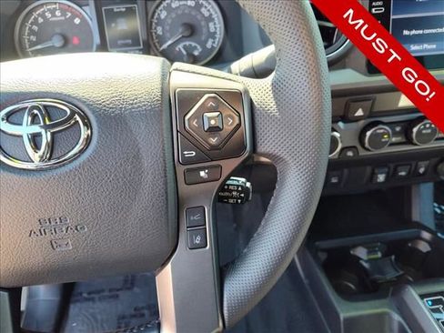 Used 2023 Toyota Tacoma TRD Off-Road AWD/4WD image 15