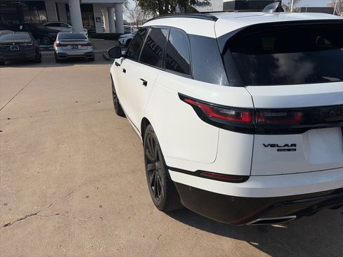 Used 2019 Land Rover Range Rover Velar R-Dynamic SE image 3