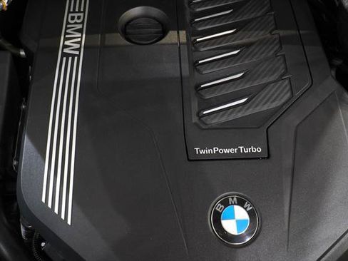 Used 2021 BMW X6 sDrive40i w/ M Sport Package RWD image 11