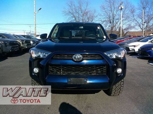 Used 2019 Toyota 4Runner SR5 Premium image 6
