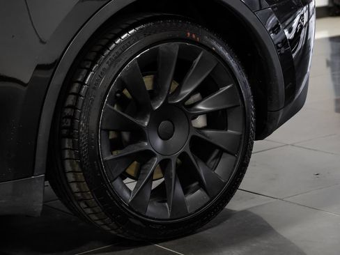 Used 2021 Tesla Model Y Long Range AWD/4WD image 50