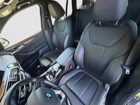 Used 2021 BMW X3 xDrive30i w/ Convenience Package AWD/4WD image 13