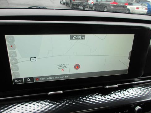 Used 2023 Kia Carnival SX Prestige image 30