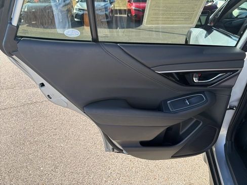 Used 2025 Subaru Outback Touring XT w/ Popular Package #2 image 17