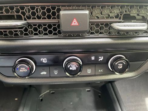 Certified 2023 Honda HR-V LX image 17