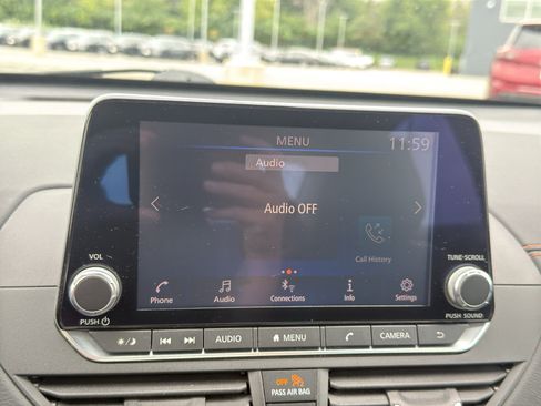 Used 2020 Nissan Altima 2.5 SR w/ Premium Package AWD/4WD image 18