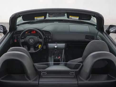 Used 2006 Honda S2000 image 33