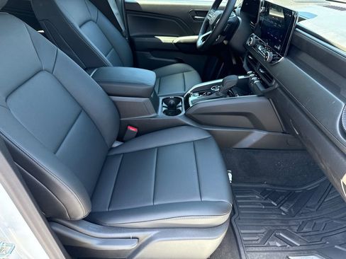 New 2026 Chevrolet Colorado Trail Boss AWD/4WD image 9