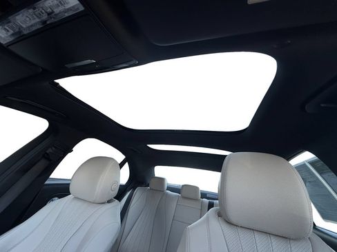 Used 2018 Mercedes-Benz E 300 image 12