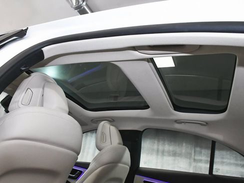 Used 2025 Mercedes-Benz E 450 4MATIC Sedan image 53