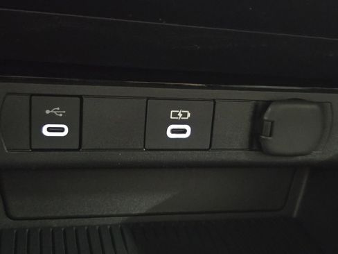 New 2026 Toyota Prius Plug-In Hybrid image 31