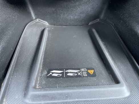 Used 2022 Chevrolet Traverse LT AWD/4WD image 38