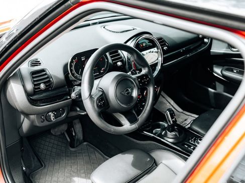 Used 2022 MINI Cooper Clubman S w/ Premium Package AWD/4WD image 18