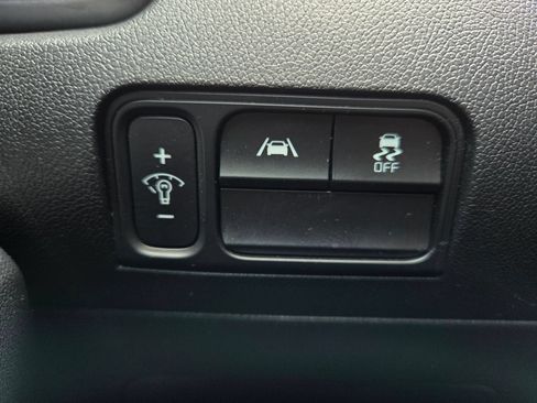 Used 2022 Kia Sorento S FWD image 26
