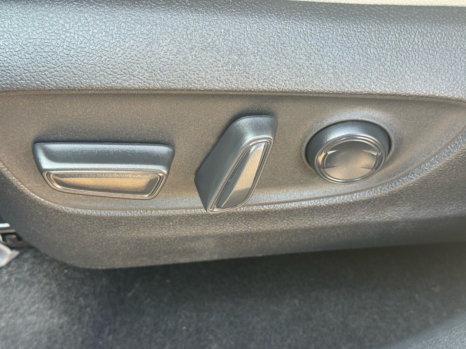 Used 2025 Toyota Grand Highlander AWD image 33