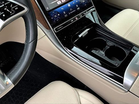 Certified 2023 Mercedes-Benz C 300 4MATIC Sedan image 14