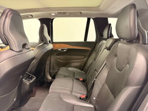 Used 2023 Volvo XC90 B5 Plus AWD/4WD image 21