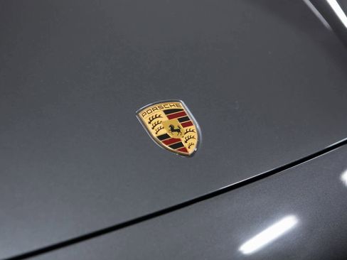 Certified 2022 Porsche Cayenne Turbo image 33