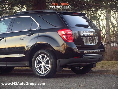 Used 2017 Chevrolet Equinox LT w/ Convenience Package image 21