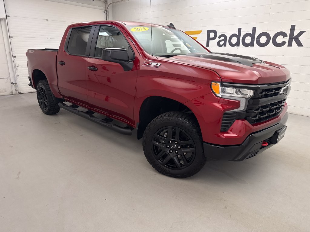 Used 2025 Chevrolet Silverado 1500 LT Trail Boss w/ Convenience Package II AWD/4WD image 5