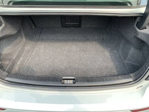 Used 2024 Volvo S60 B5 Plus FWD image 27