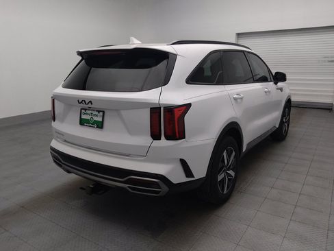 Used 2023 Kia Sorento EX w/ Panoramic Sunroof Package FWD image 9