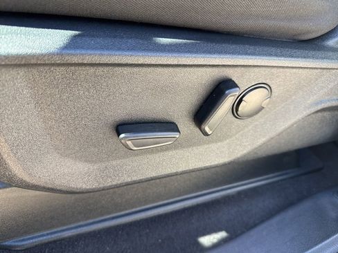 Used 2023 Ford F150 XLT w/ Equipment Group 302A High image 27