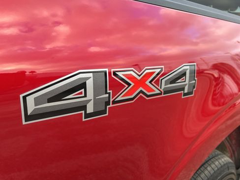 Used 2022 Ford F150 XLT w/ Equipment Group 302A High image 26