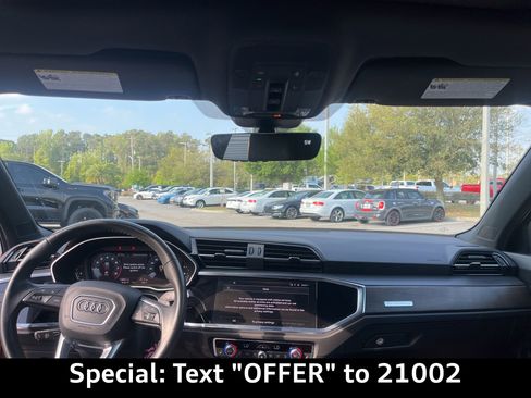 Used 2024 Audi Q3 2.0T Premium image 9