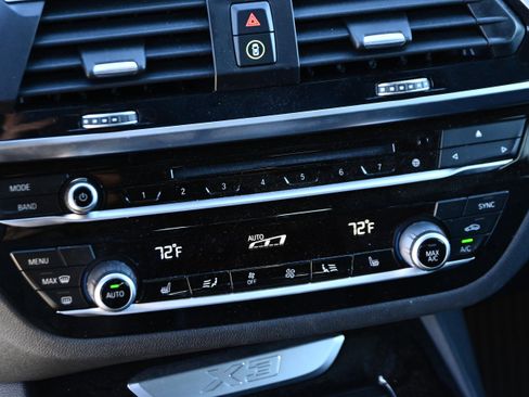 Used 2019 BMW X3 sDrive30i w/ Premium Package image 16