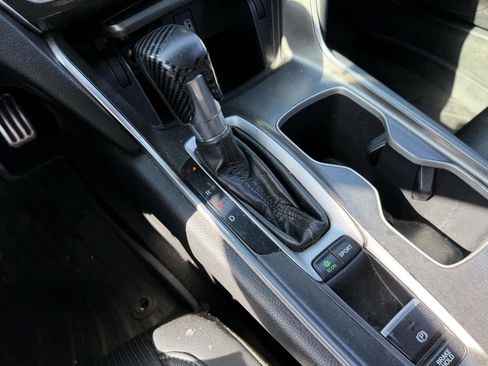 Used 2019 Honda Accord Sport image 17