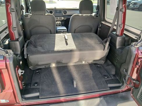 Used 2021 Jeep Wrangler Sport S image 15