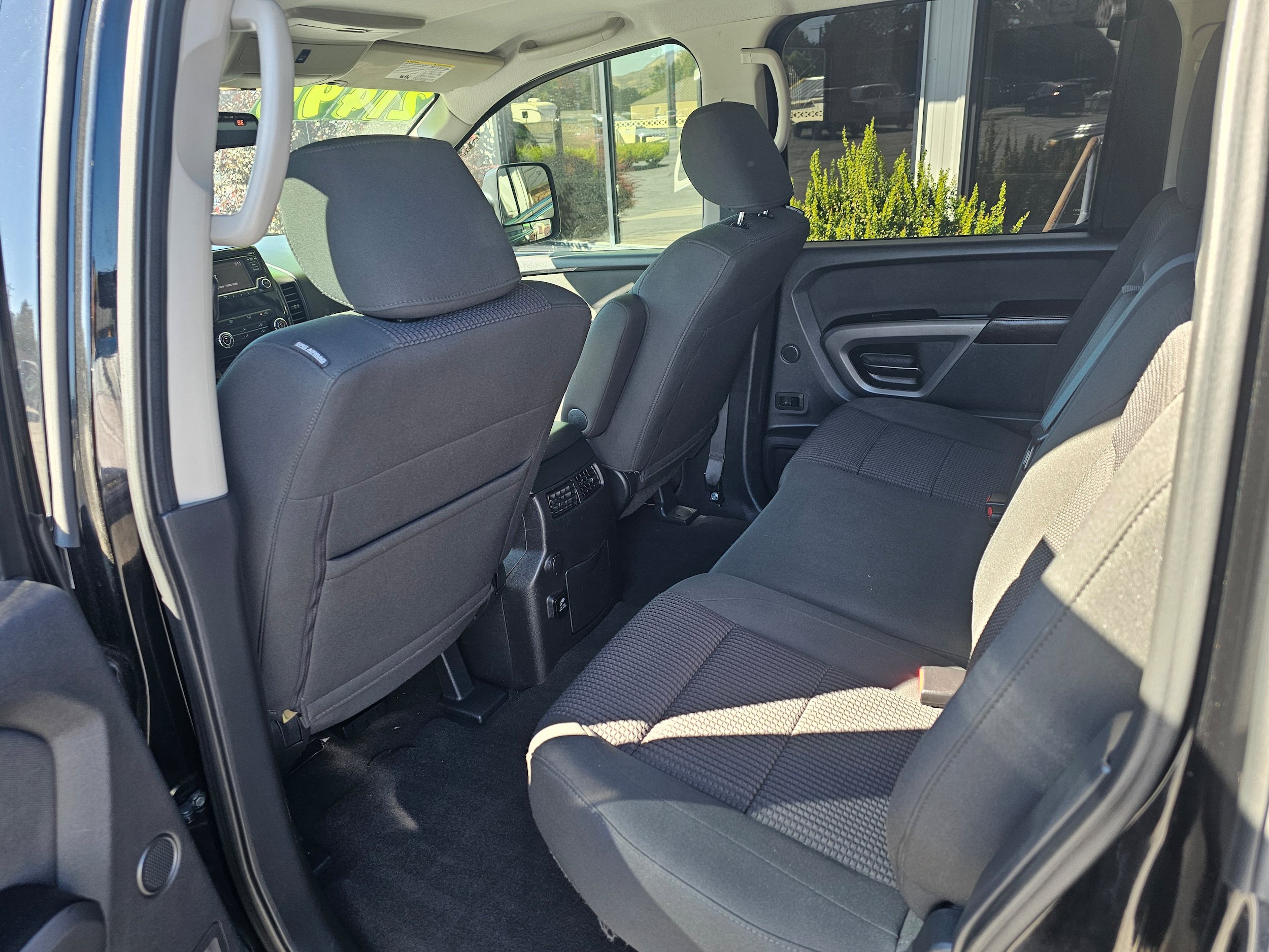 Used 2015 Nissan Titan PRO-4X AWD/4WD image 16