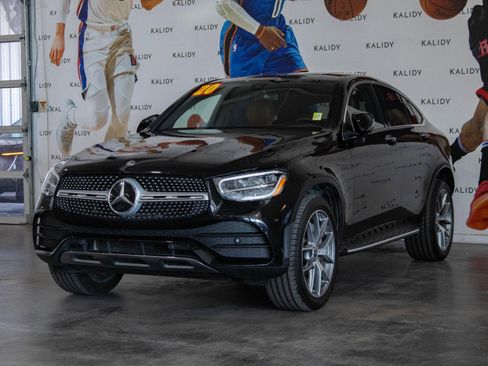 Used 2020 Mercedes-Benz GLC 300 4MATIC Coupe image 21