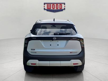 New 2026 Nissan Kicks SR