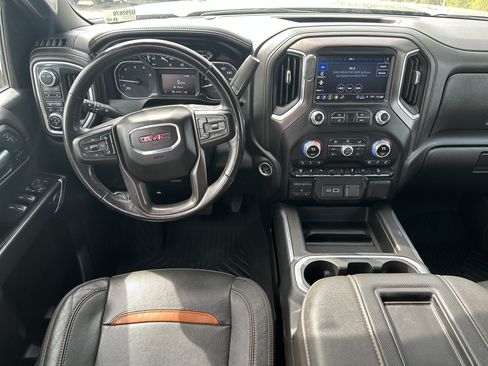 Used 2022 GMC Sierra 2500 AT4 w/ Driver Alert Package I AWD/4WD image 23