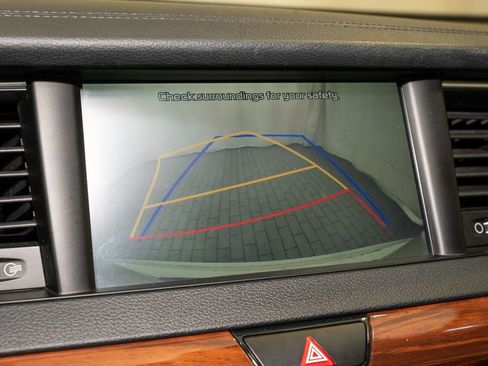 Used 2017 Kia Cadenza Technology image 14