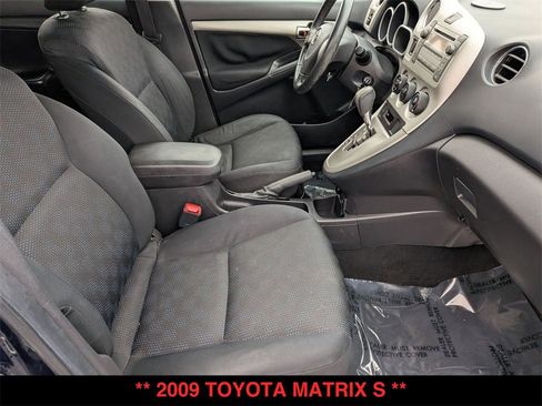 Used 2009 Toyota Matrix S image 23