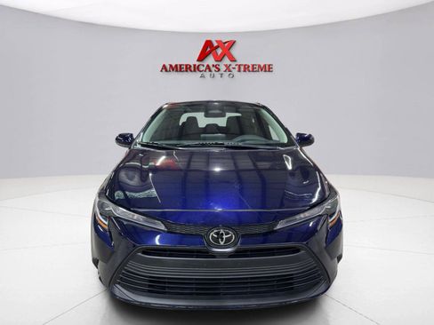 Used 2023 Toyota Corolla LE w/ Carpet Mat Package (TMS) FWD image 10