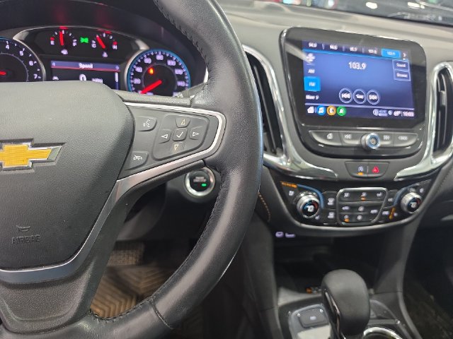 Used 2022 Chevrolet Equinox Premier AWD/4WD image 13